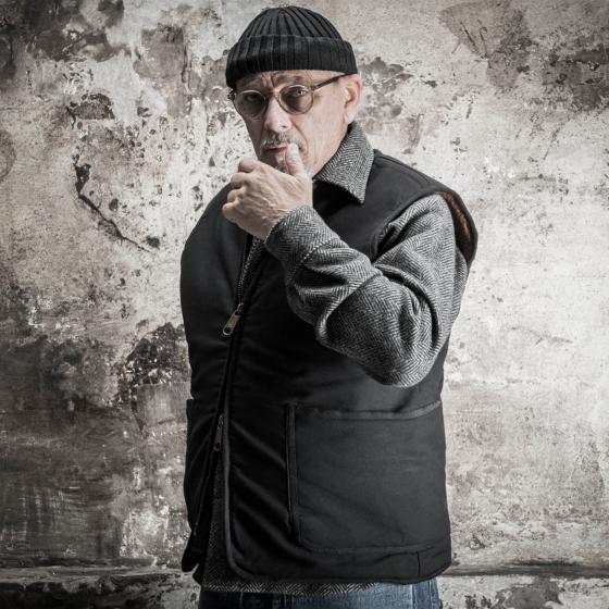 THE "DISCIPLINE" VEST BLACK