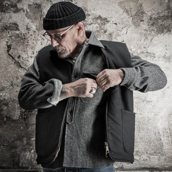 THE "DISCIPLINE" VEST BLACK