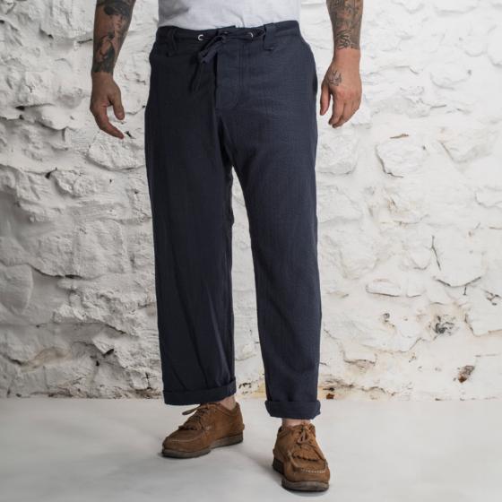 LE PANTALON "LE NERVI“ SEERSUCKER NAVY