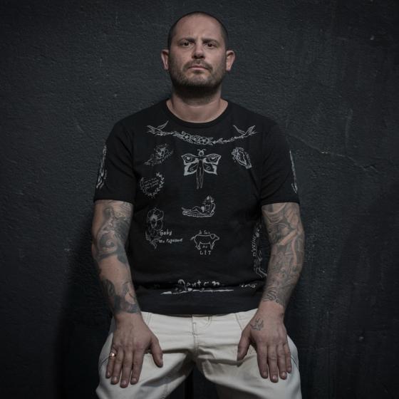 LE TRICOT "LE VICE DANS LA PEAU"