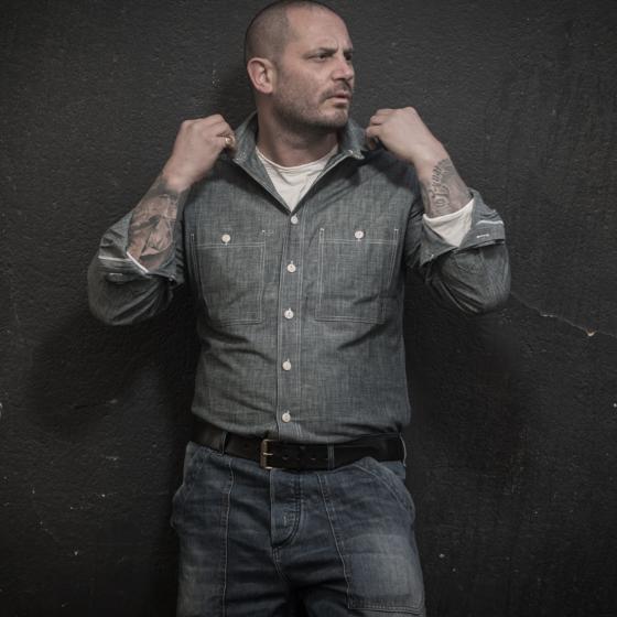 LA CHEMISE "CAMISARD" CHAMBRAY