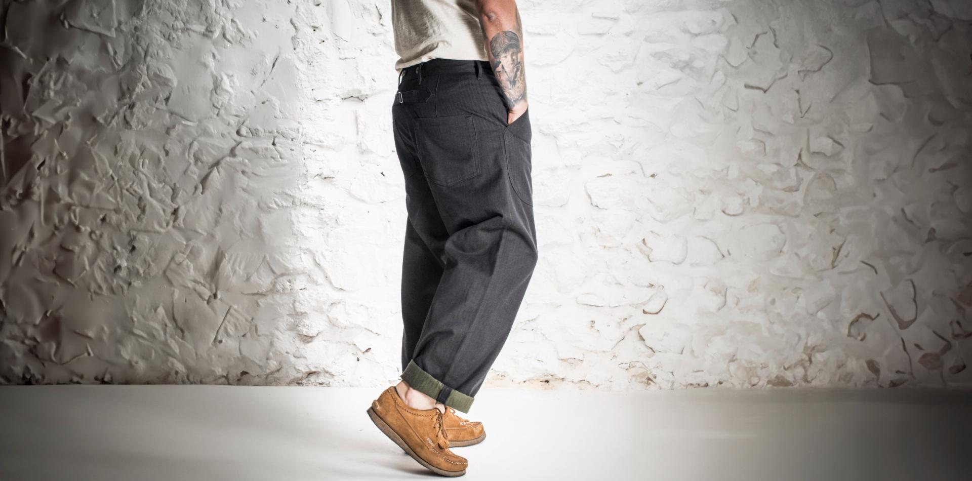 LE PANTALON CARGO HBT  METIS BLACK