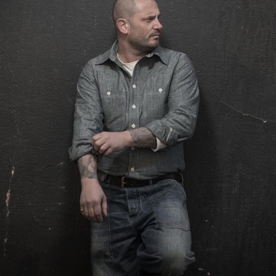 LA CHEMISE "CAMISARD" CHAMBRAY